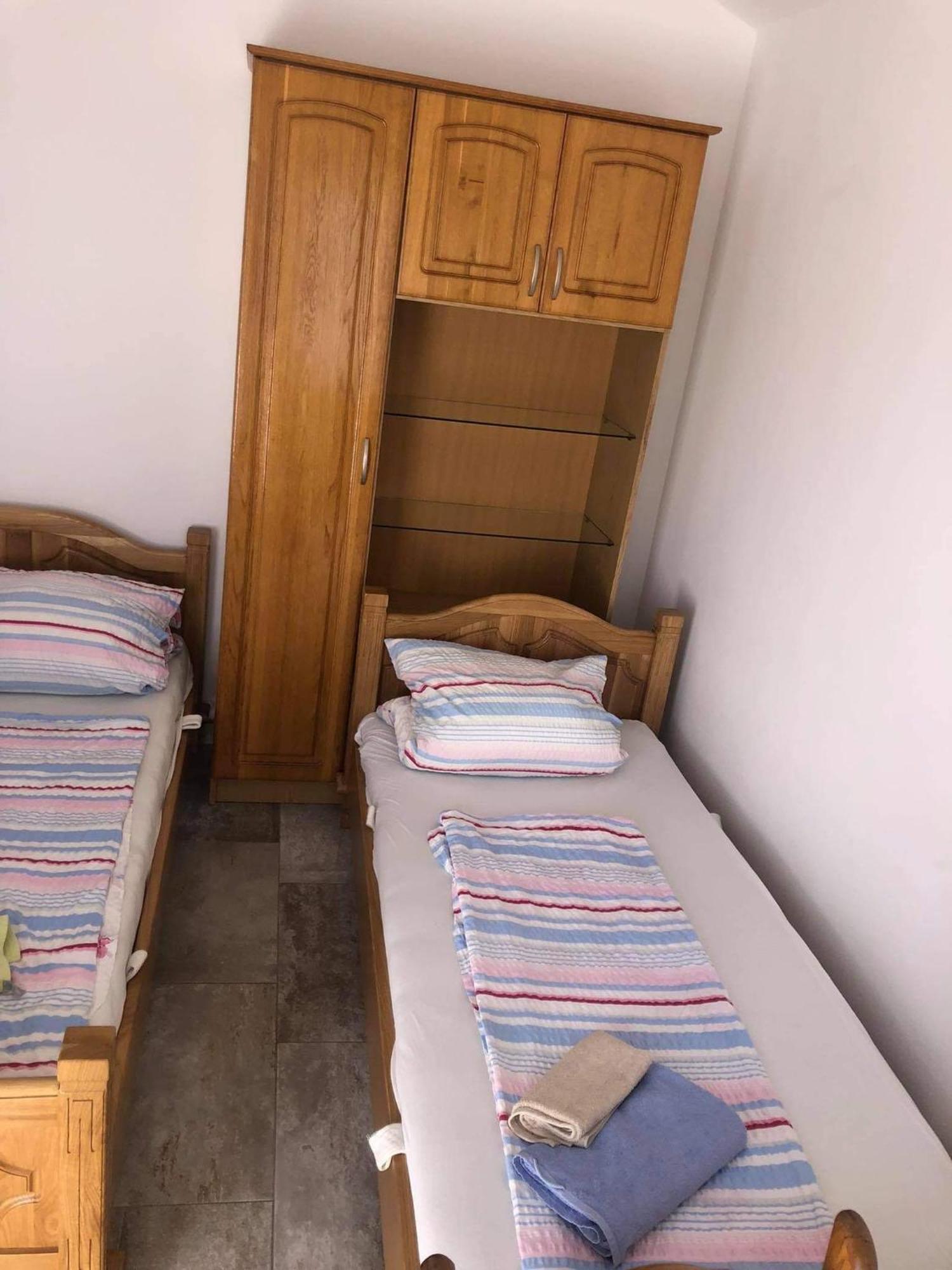 Krk Kornic Apartments Habitación foto