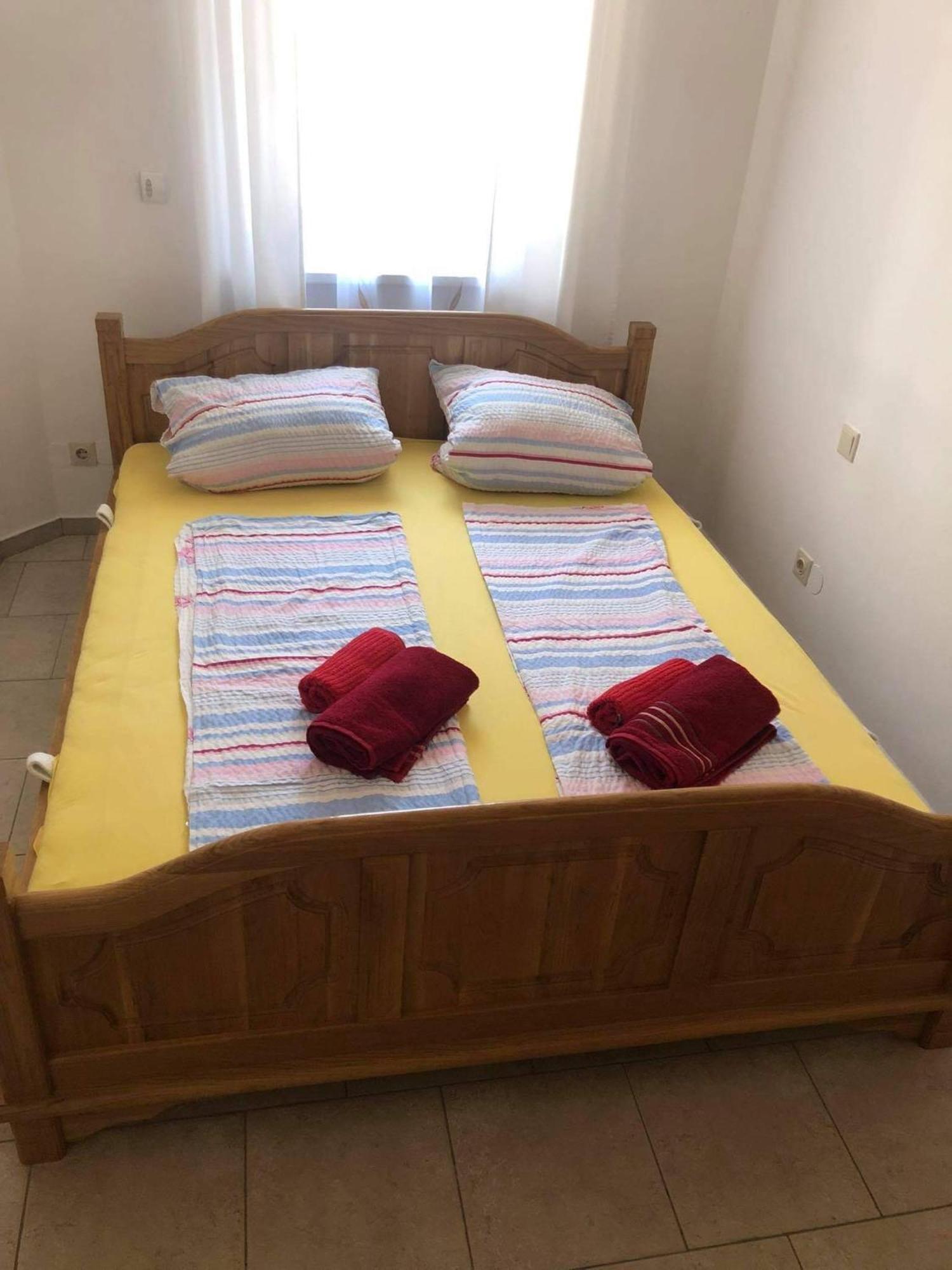 Krk Kornic Apartments Habitación foto